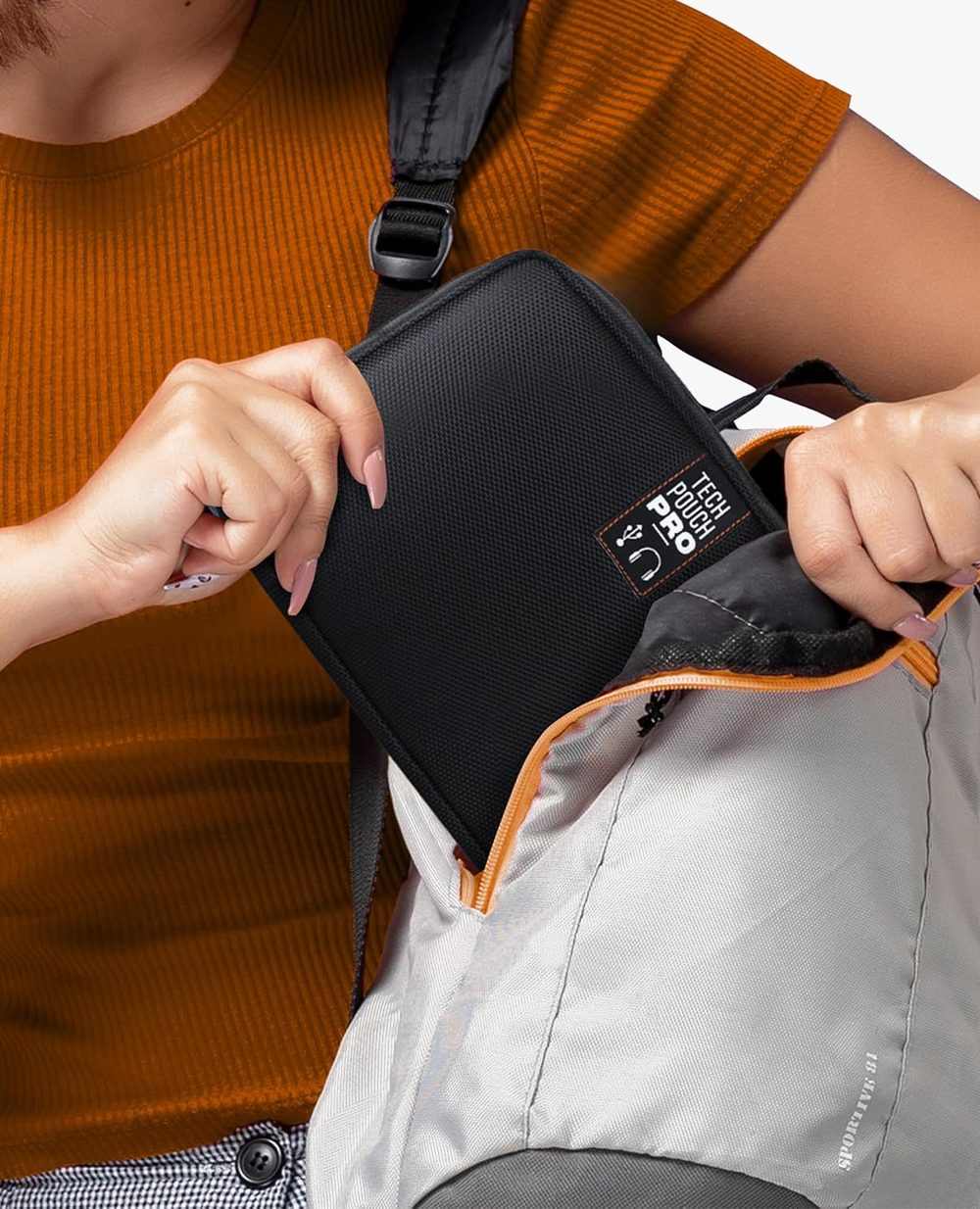 Tech Pouch Pro : Waterproof Organizer for Electronics